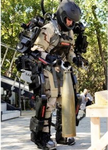 Le pantalon rouge et la dernière mode de l'armée américaine‏